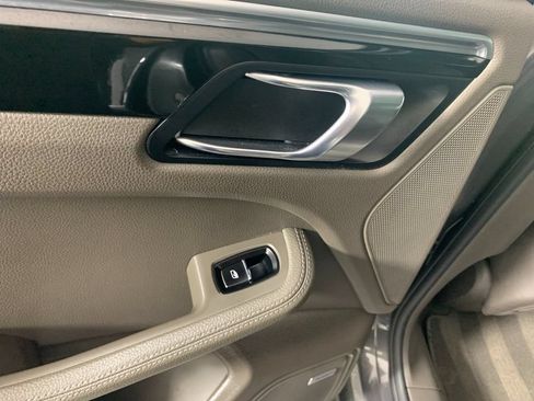 Used 2018 Porsche Macan S AWD/4WD image 31