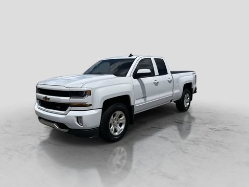 Used 2018 Chevrolet Silverado 1500 LT w/ All Star Edition AWD/4WD image 4