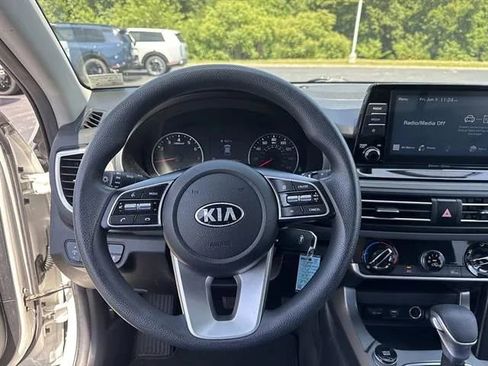 Certified 2021 Kia Seltos LX AWD/4WD image 9