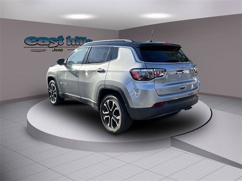 Certified 2022 Jeep Compass Limited image 5
