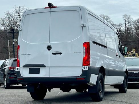 Used 2025 Mercedes-Benz Sprinter 2500 image 6
