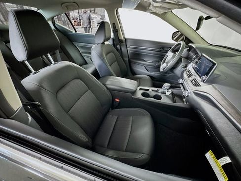 New 2026 Nissan Altima 2.5 SV FWD image 22