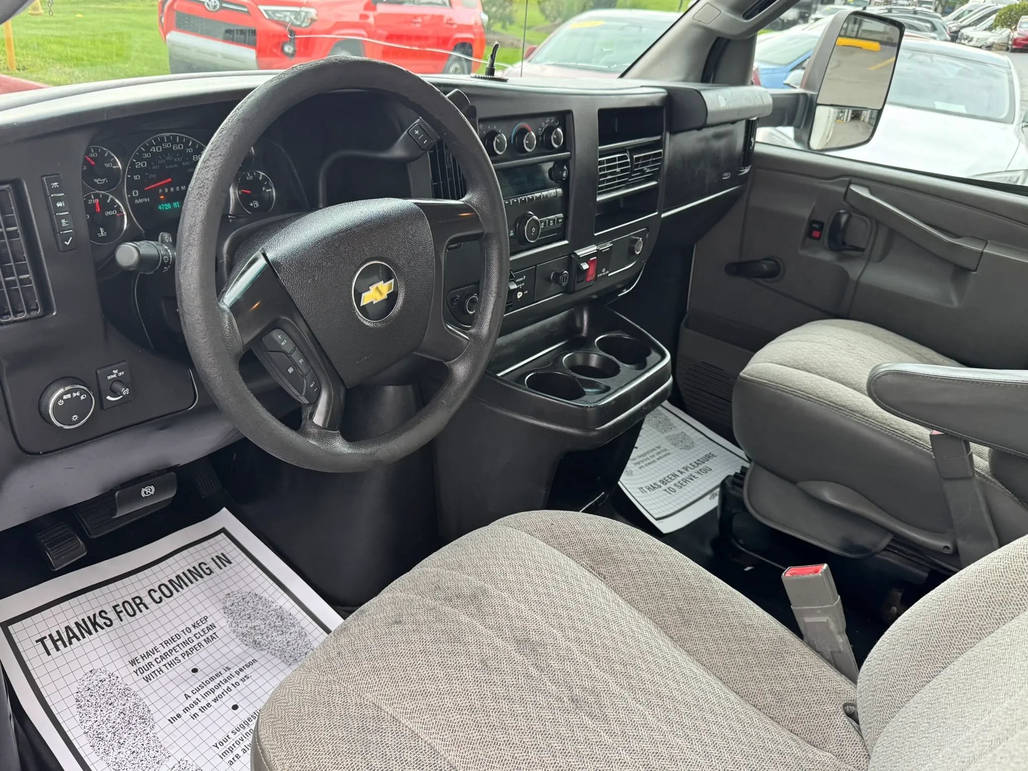 Used 2016 Chevrolet Express 4500 RWD image 11