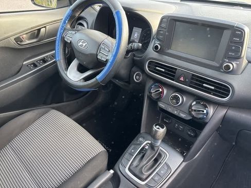 Used 2018 Hyundai Kona SEL image 6