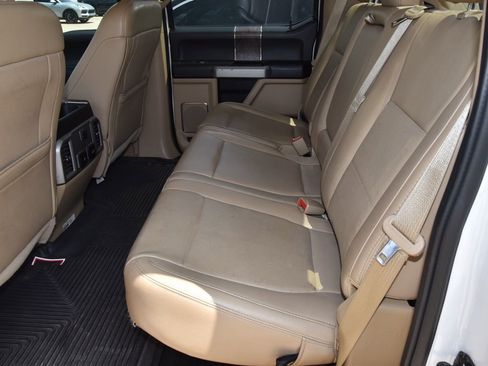 Used 2019 Ford F250 Lariat w/ Lariat Ultimate Package AWD/4WD image 11