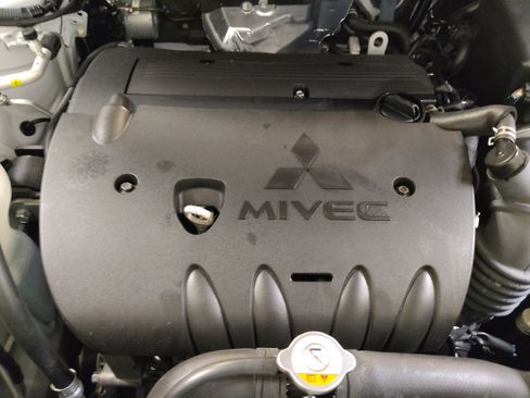 Used 2025 Mitsubishi Outlander Sport AWD image 30