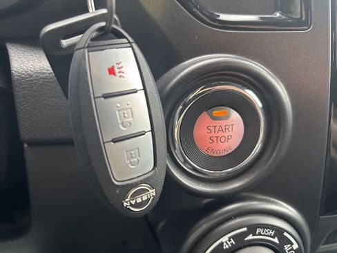 Used 2024 Nissan Titan PRO-4X w/ Off Road Protection Package image 31