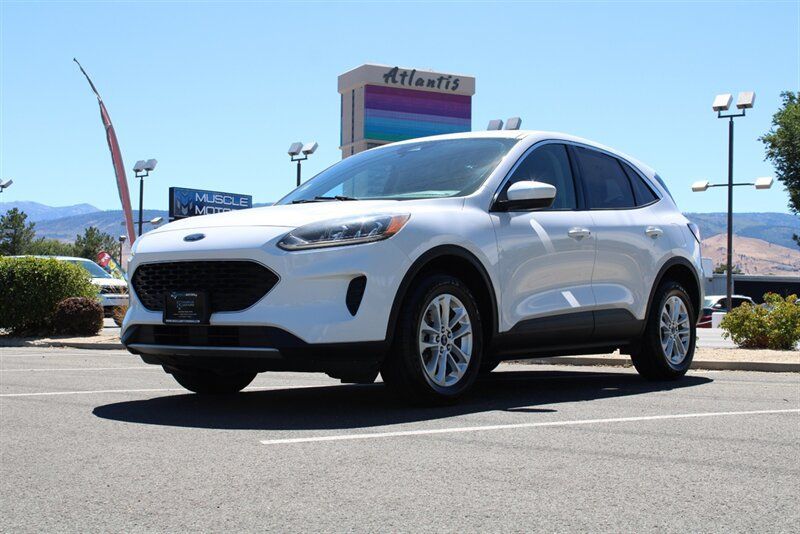 Used 2020 Ford Escape SE AWD/4WD image 3