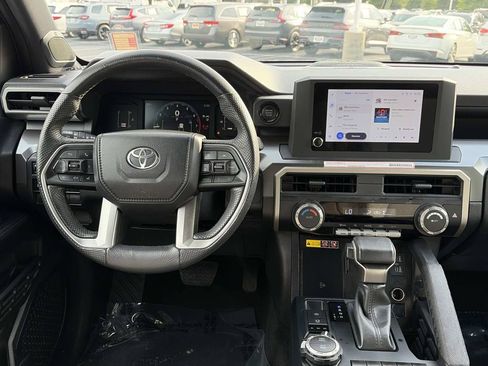 Used 2024 Toyota Tacoma SR5 w/ SR5 Upgrade Package AWD/4WD image 17