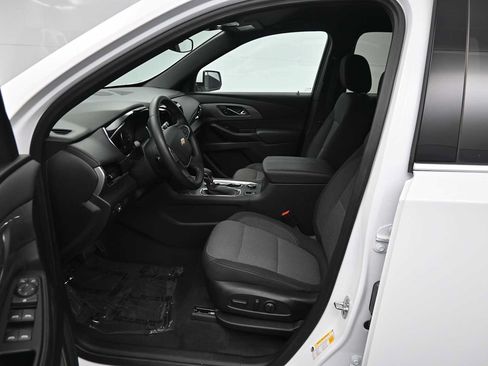 Used 2023 Chevrolet Traverse LT AWD/4WD image 9