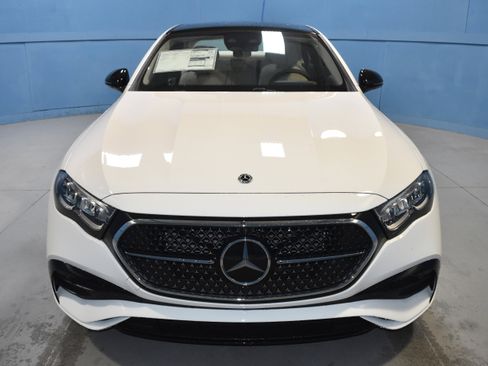New 2026 Mercedes-Benz E 350 4MATIC Sedan image 19