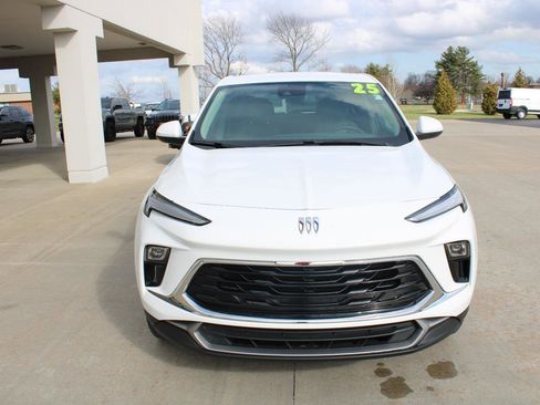 Used 2025 Buick Encore GX Preferred image 3