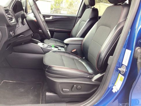 Used 2023 Ford Escape ST-Line w/ Tech Pack #1 AWD/4WD image 18