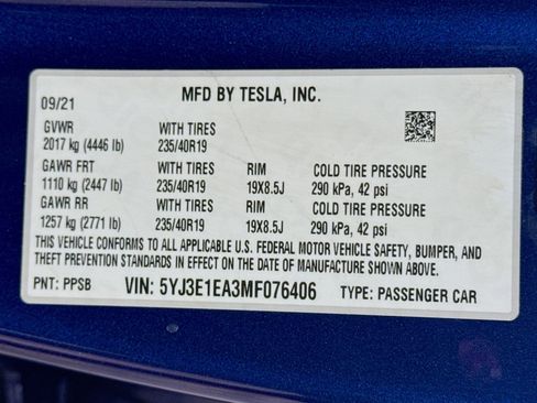 Used 2021 Tesla Model 3 Standard Range Plus image 39
