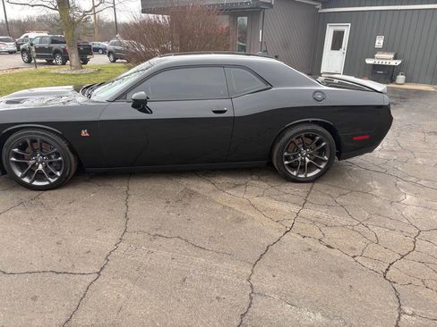 Used 2022 Dodge Challenger R/T Scat Pack w/ Plus Package image 3