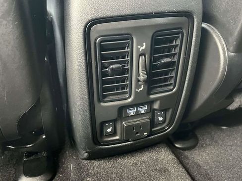 Used 2022 Dodge Durango GT image 22