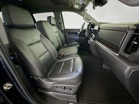 Used 2025 GMC Sierra 1500 SLT AWD/4WD image 26