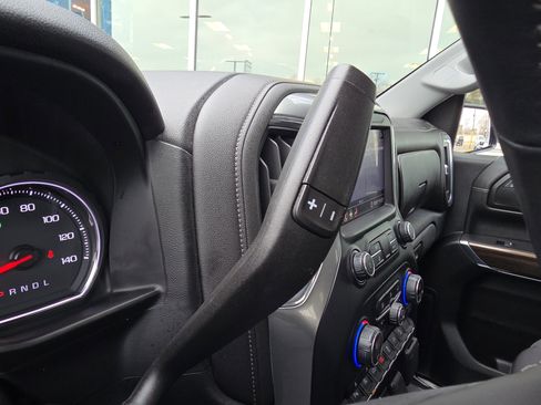 Used 2020 Chevrolet Silverado 1500 RST image 18