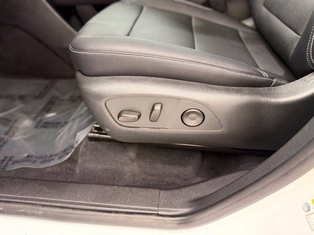 New 2026 Chevrolet Traverse LT w/ Driver Confidence Package AWD/4WD image 14