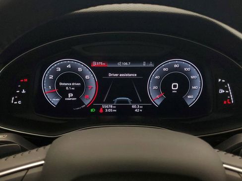 Used 2019 Audi Q8 Premium w/ Convenience Package image 18