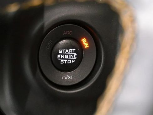 Used 2021 Jeep Wrangler Unlimited Sahara image 26