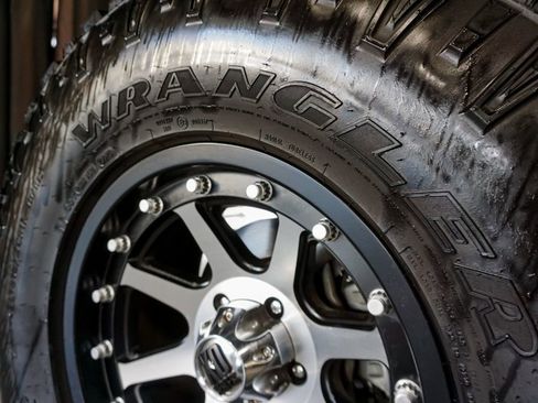 Used 2012 Jeep Wrangler Unlimited Sahara w/ Connectivity Group image 71