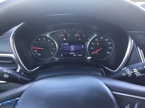 Used 2023 Chevrolet Equinox LT image 34