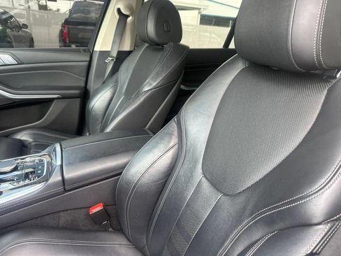 Used 2020 BMW X7 xDrive40i w/ Cold Weather Package AWD/4WD image 12