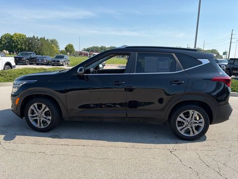 Used 2021 Kia Seltos S FWD image 4