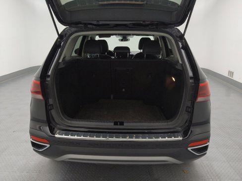 Used 2023 Volkswagen Taos SE FWD image 29
