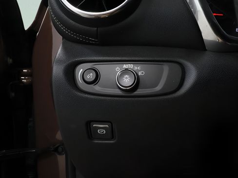 Used 2023 Chevrolet Blazer LT w/ Convenience Package FWD image 18