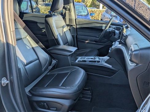Certified 2020 Ford Explorer XLT w/ Equipment Group 202A image 15