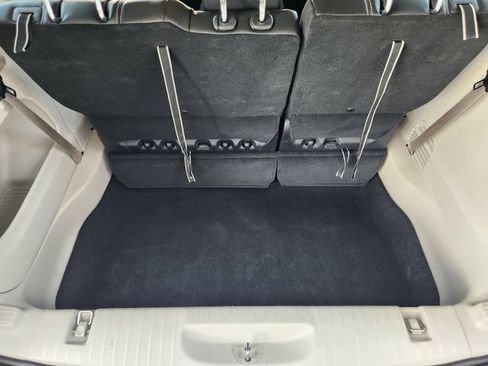 Used 2024 Chrysler Pacifica Touring-L FWD image 33