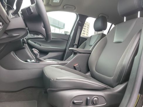 Certified 2023 Buick Encore GX Select w/ Sport Touring Package image 7