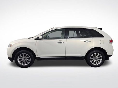 Used 2013 Lincoln MKX Base image 4