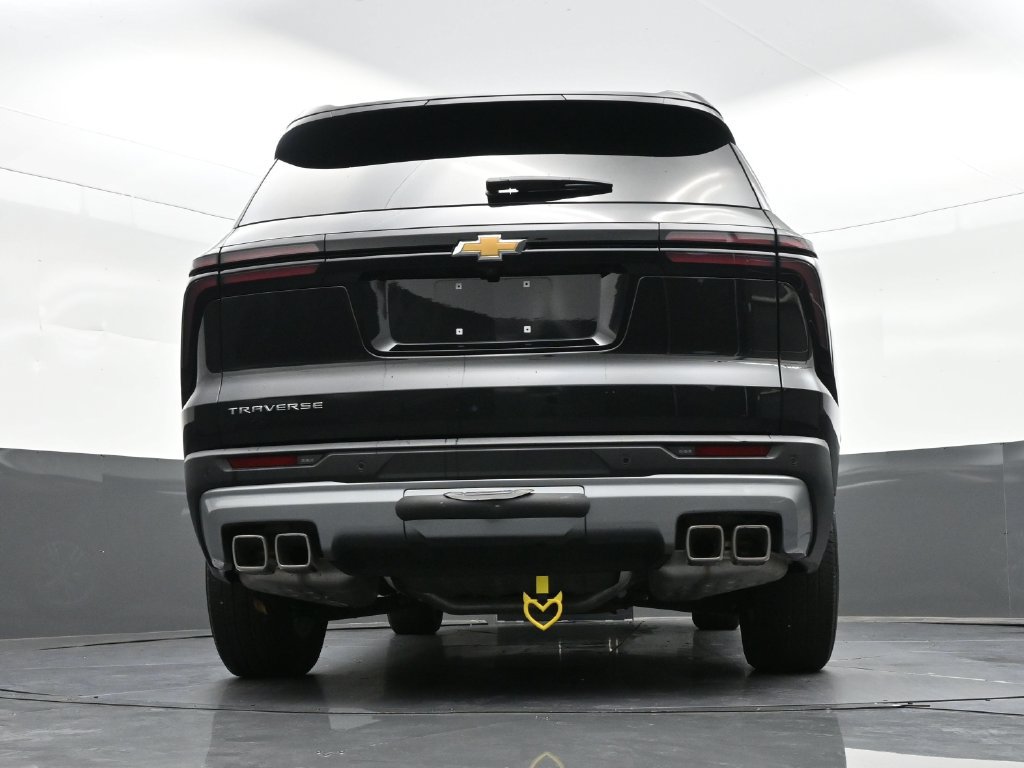 Used 2025 Chevrolet Traverse LT FWD image 28