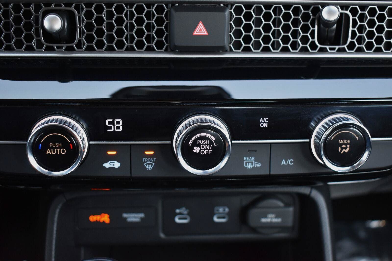 Used 2025 Honda Civic Sport image 9