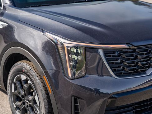 New 2026 Kia Sorento S image 6