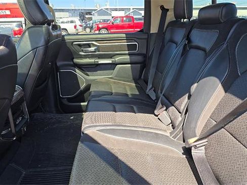 Used 2019 RAM 1500 Laramie AWD/4WD image 11