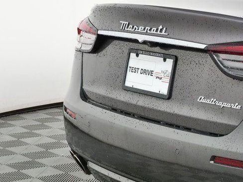 Used 2023 Maserati Quattroporte GT RWD image 37