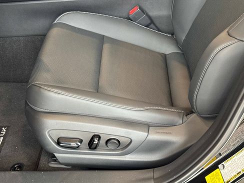 New 2026 Lexus UX 300h AWD image 20