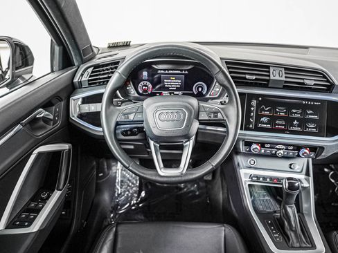Used 2023 Audi Q3 2.0T Premium Plus w/ Premium Plus Package AWD/4WD image 11