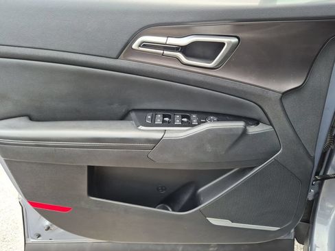 Used 2024 Kia Sportage EX FWD image 34