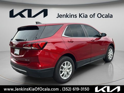 Used 2023 Chevrolet Equinox LT AWD/4WD image 3