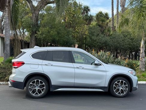 Used 2021 BMW X1 xDrive28i w/ Premium Package AWD/4WD image 4