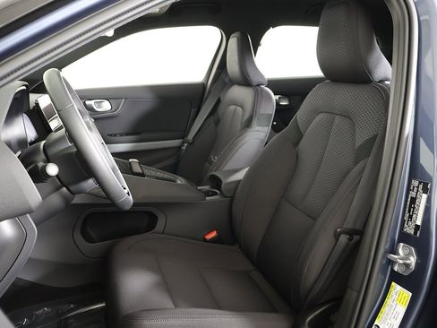 Used 2022 Polestar Polestar 2 Long Range Dual Motor w/ Pilot Package image 30