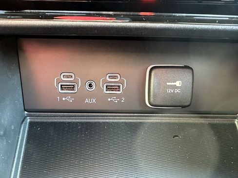 New 2025 Jeep Grand Cherokee Altitude image 26