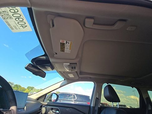 Certified 2026 Nissan Rogue Platinum w/ Platinum Premium Package AWD/4WD image 15