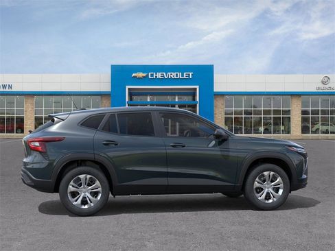 New 2026 Chevrolet Trax LS image 5