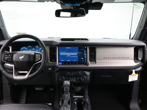 New 2026 Ford Bronco Outer Banks image 21